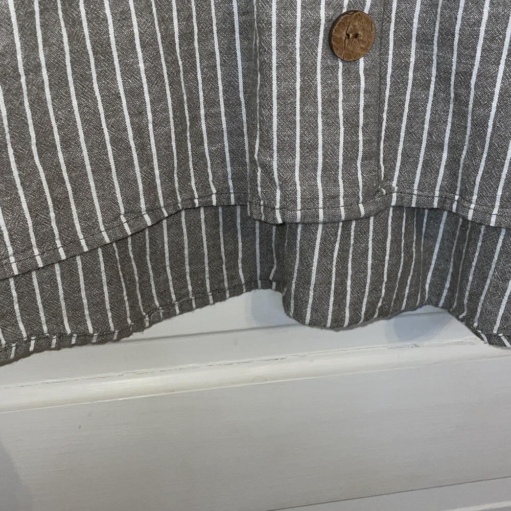 3/4 Sleeve Loose Fit Grey‎ Blouse Vertical Stripe Big Chunky Buttons Summer Core - Picture 5 of 8